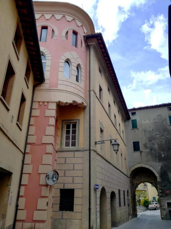 דירות Mansarda Con Solarium Panoramico Su Centro Storico Di Sarteano Vicino Alle Famose Terme Della Val D'Orcia מראה חיצוני תמונה